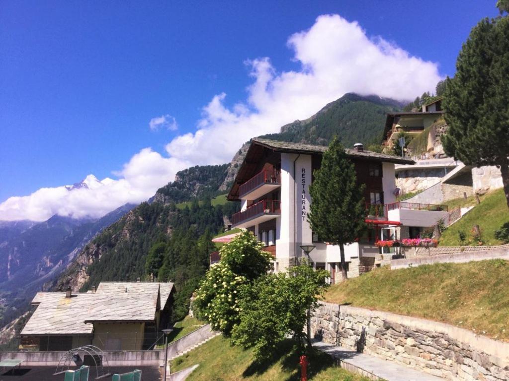 Bergbeiz Morgenrot B&B Embd Exterior photo